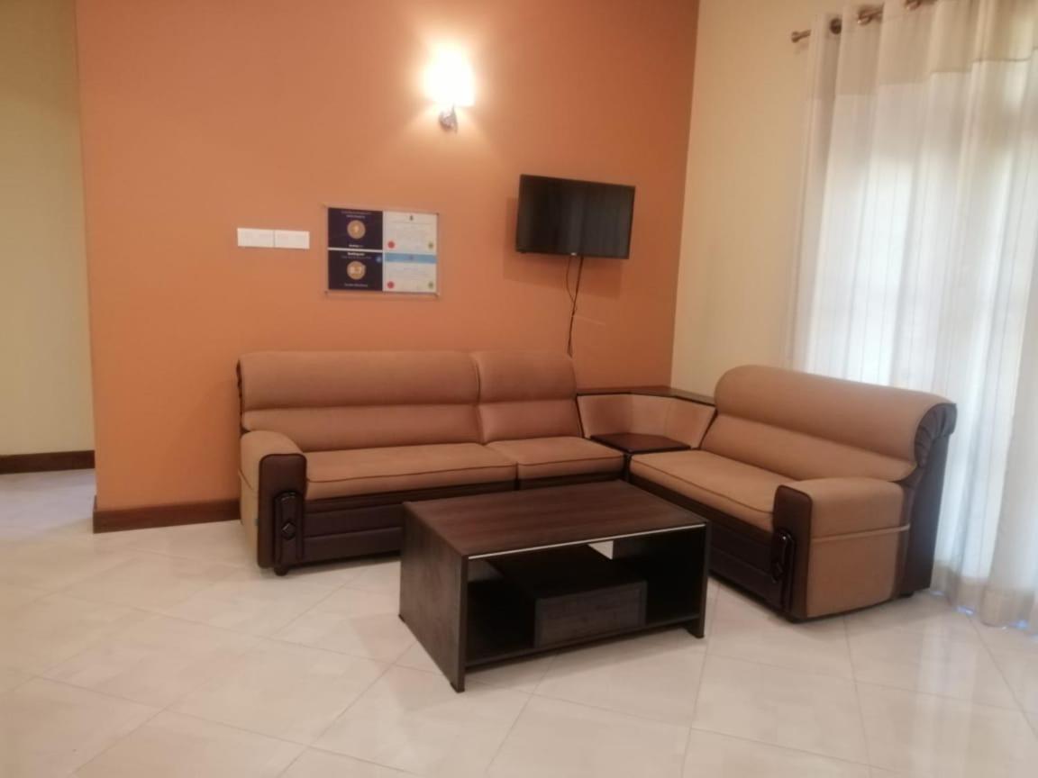 Golden Residence أنرادابورام المظهر الخارجي الصورة